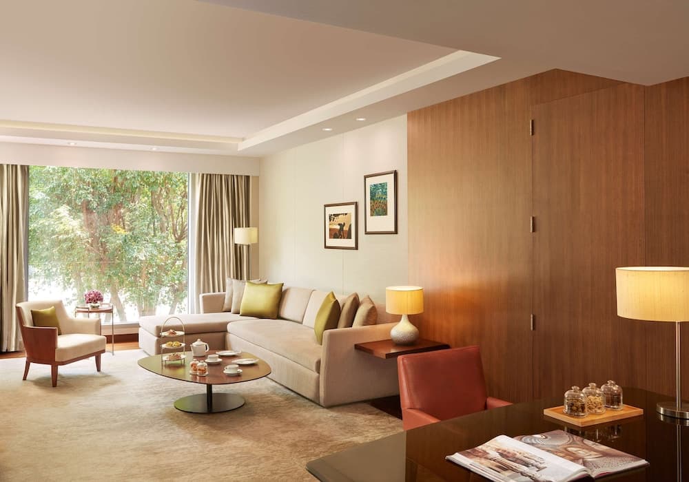 Suite King Room