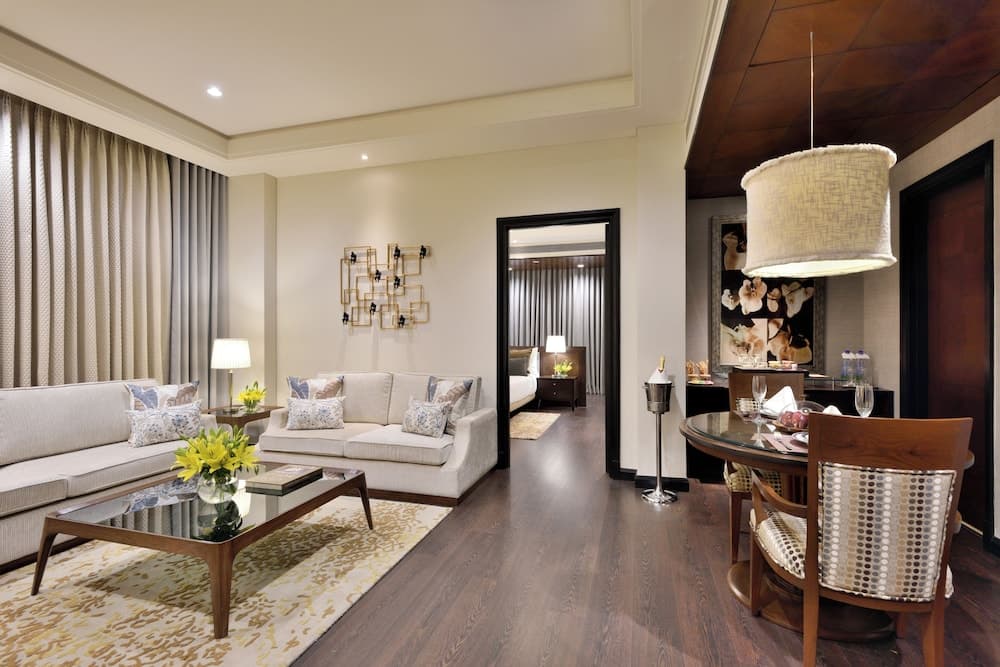 Suite King Room