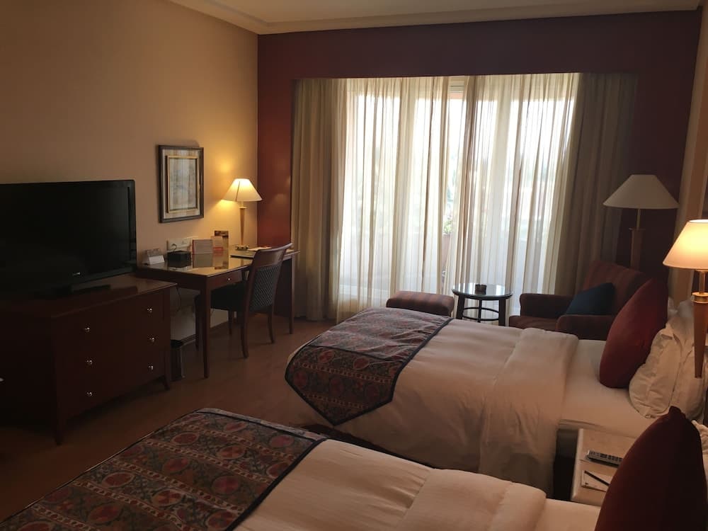 Club Twin Room