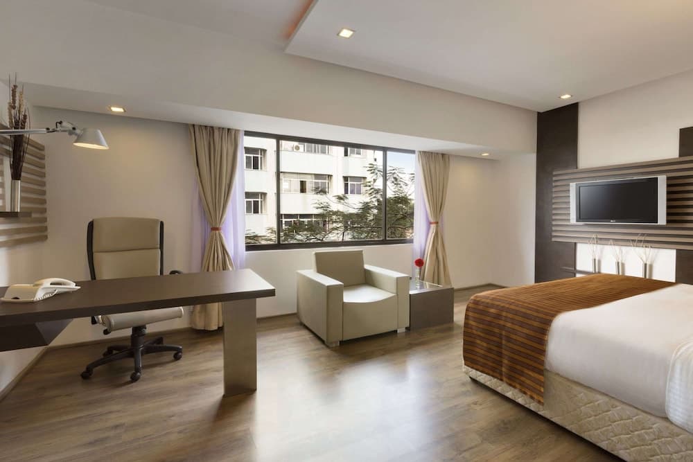 Twin Bed Executive Smoking Room
