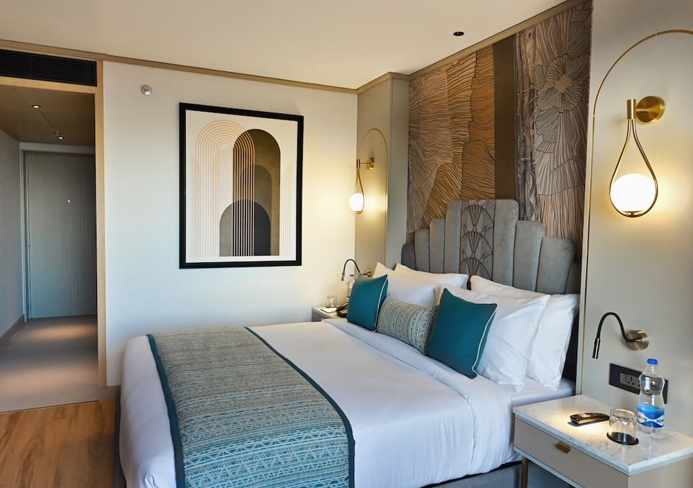 Junior Suite King Room