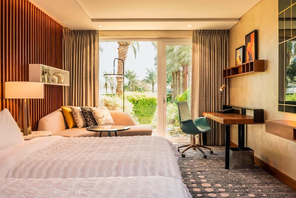 Deluxe Twin Garden View Room