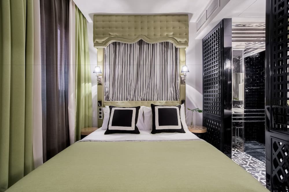 Family Queen Room