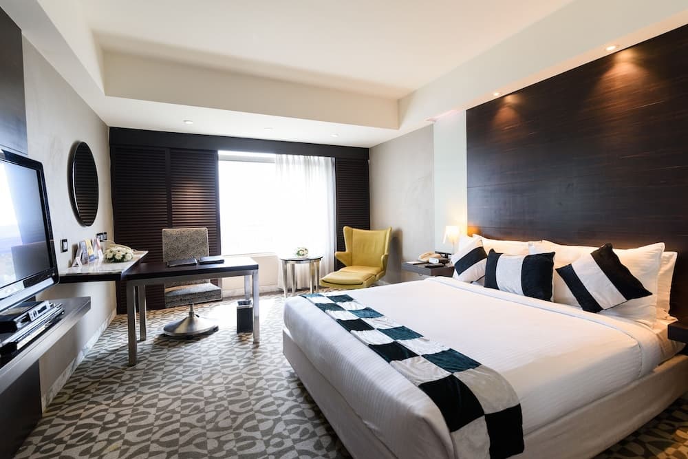Queen Room