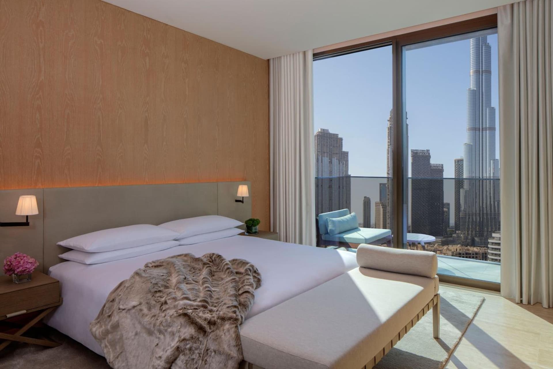 Suite King Balcony Room