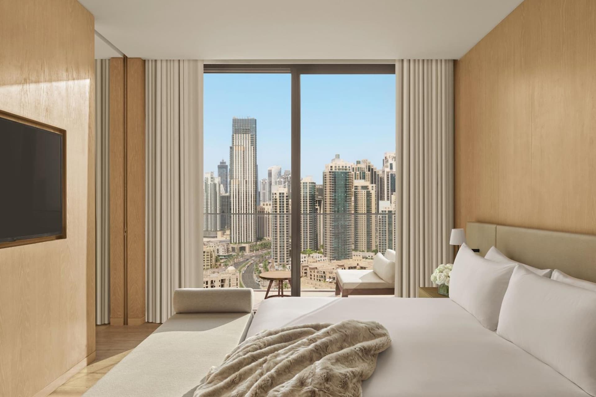 Suite King Balcony Room