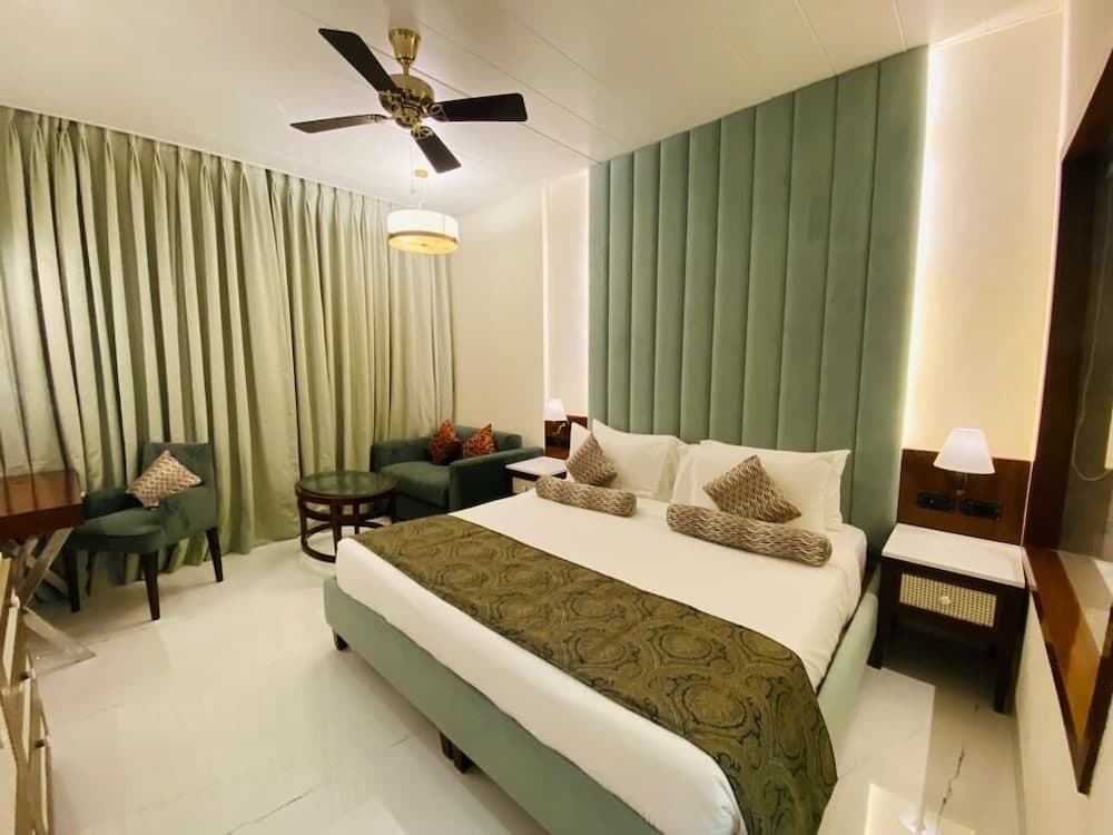 Rainforest Room