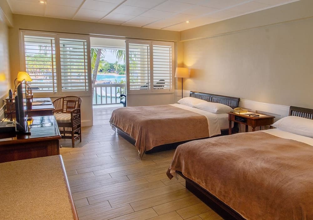 Upper-Level Beachside Room