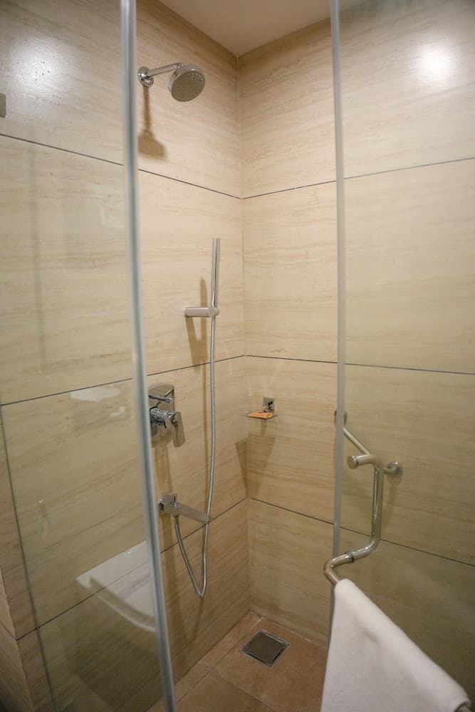 Suite King Room