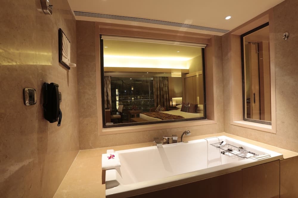 Suite King Room