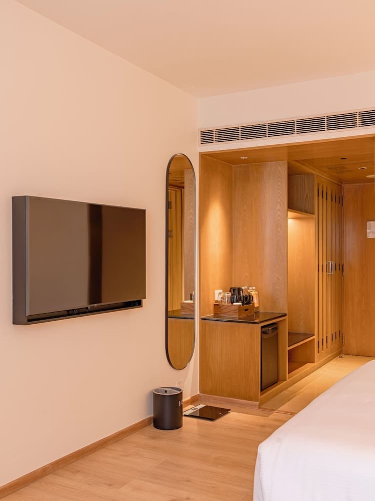 Luxury King Room