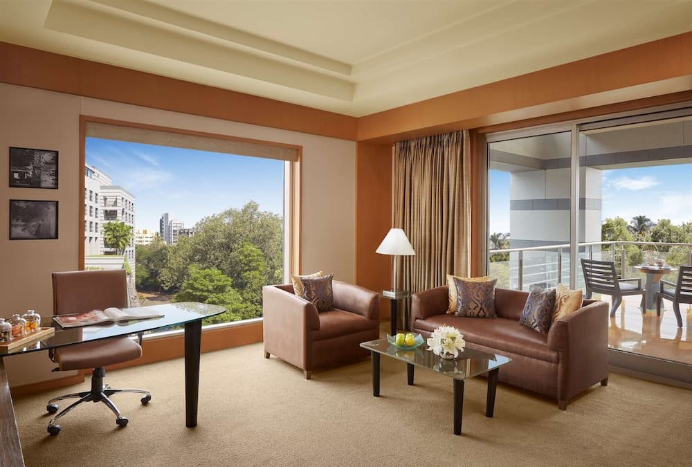 Suite King Room