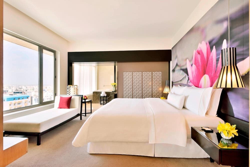 Executive King Balcony Room