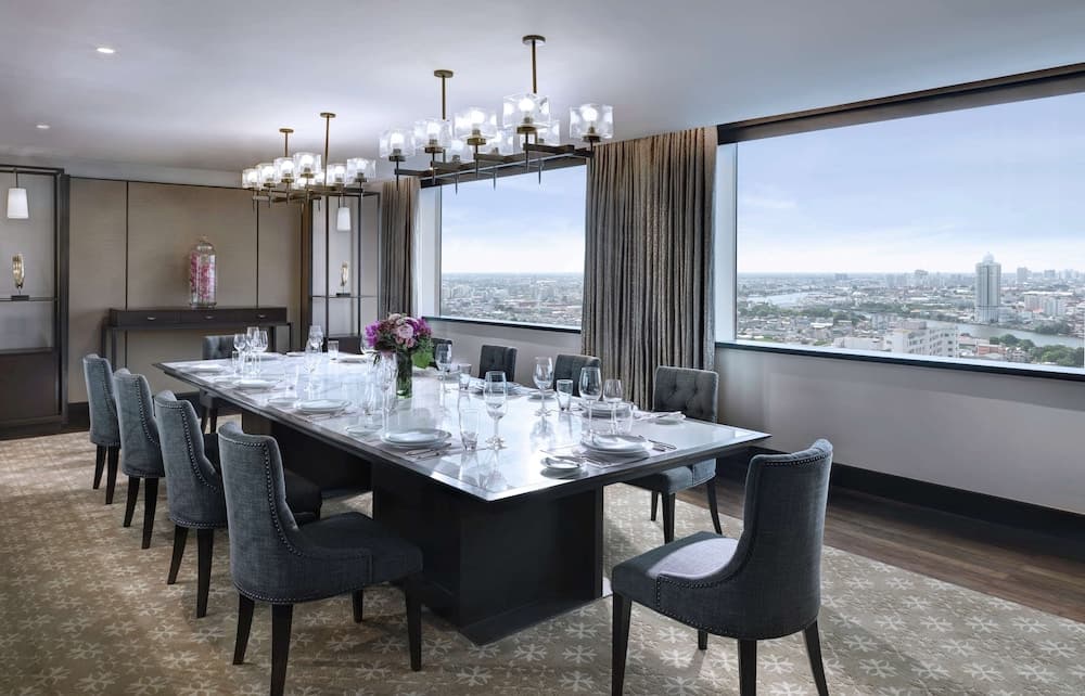 Royal King River View Room