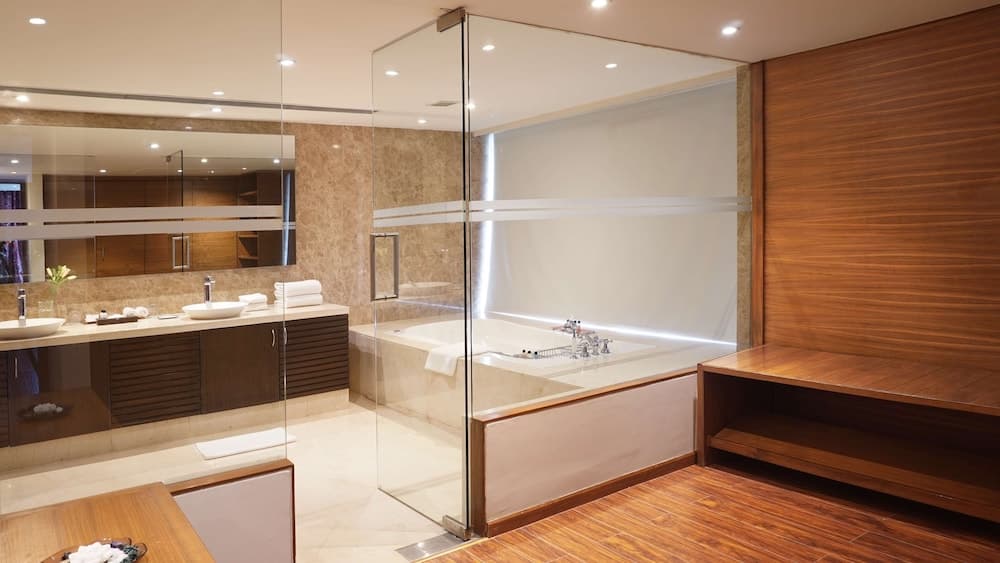 Suite King Room