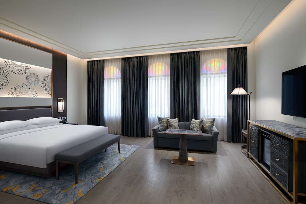 Royal King Room