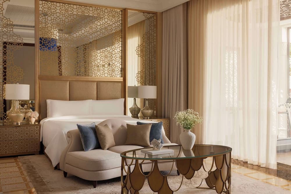 Villa King Or Twin Pool View Room