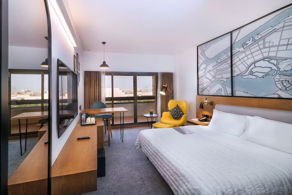 Club Twin Room