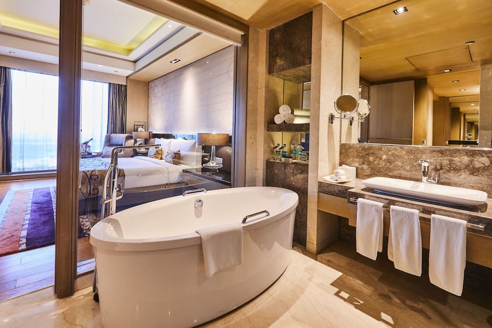 Suite King Room