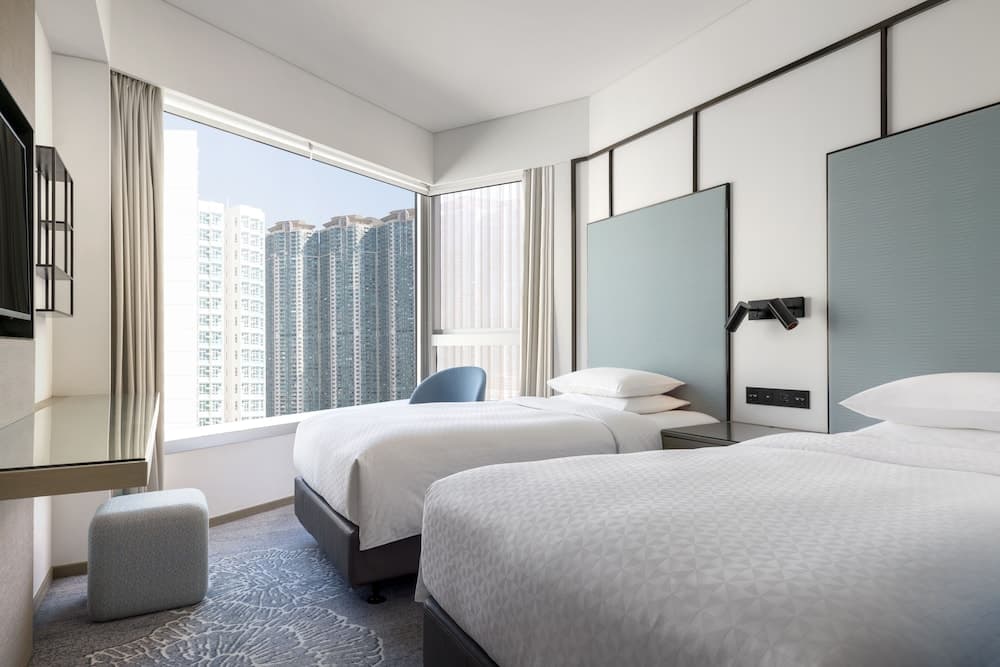 Traditional Room, 2 Twin Beds, City View