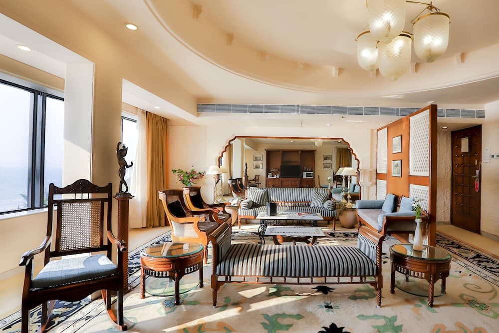 Suite King Ocean View Room