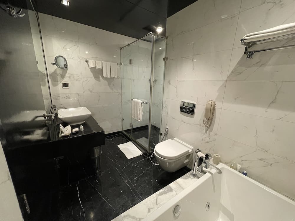 Junior Suite King Room