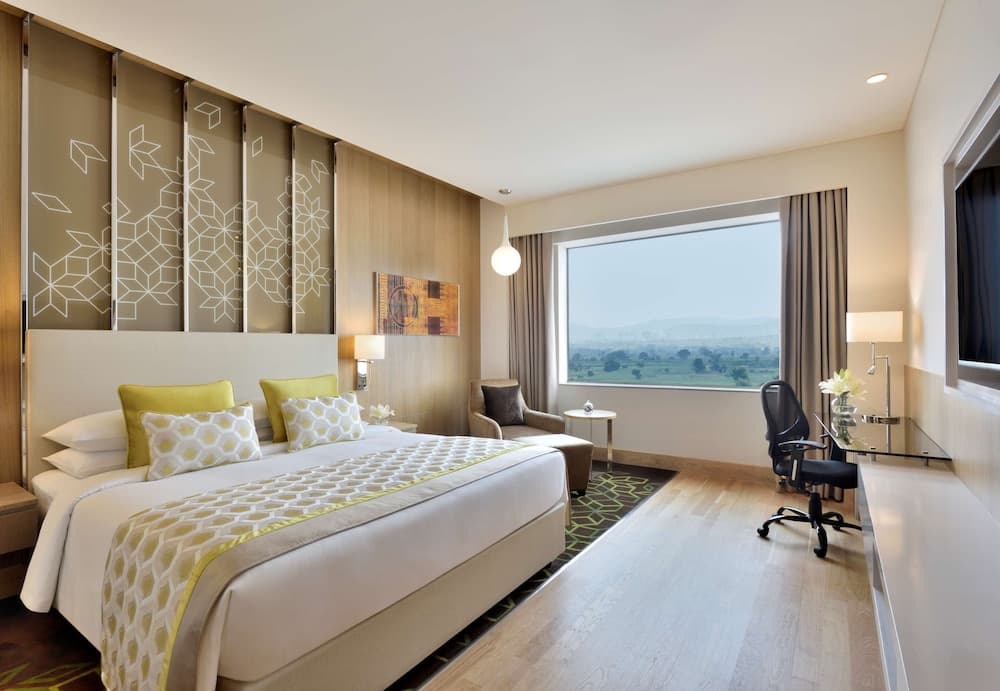 Suite King Room