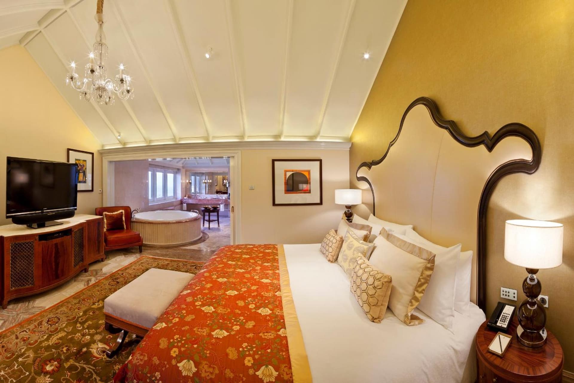 Suite King Room