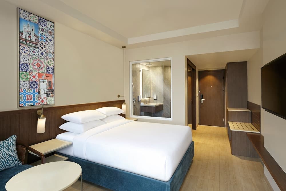 Deluxe Room, 1 Queen Bed