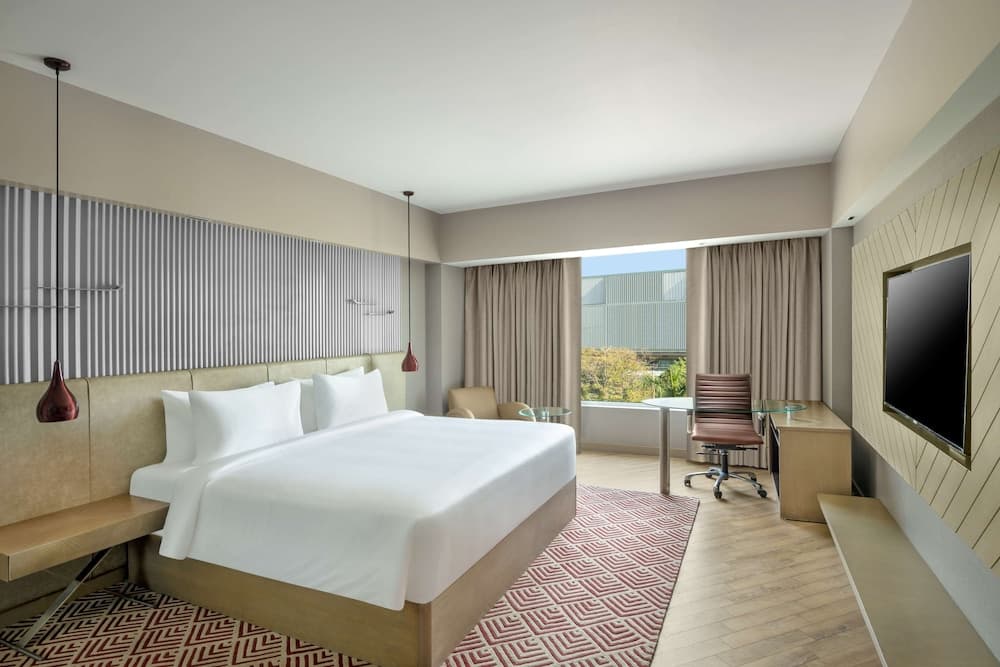 Superior King Room