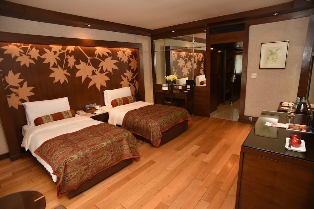 Deluxe Room, 2 Twin Beds (Super - First Floor)