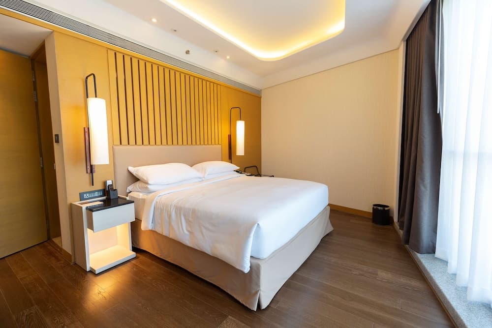 Suite King Room