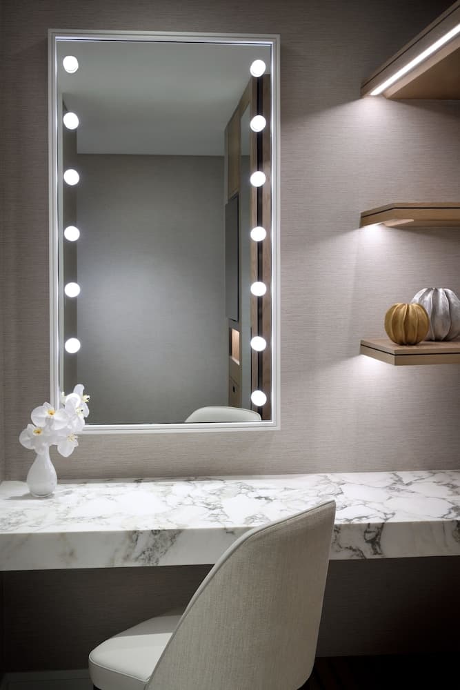 Premier King Room