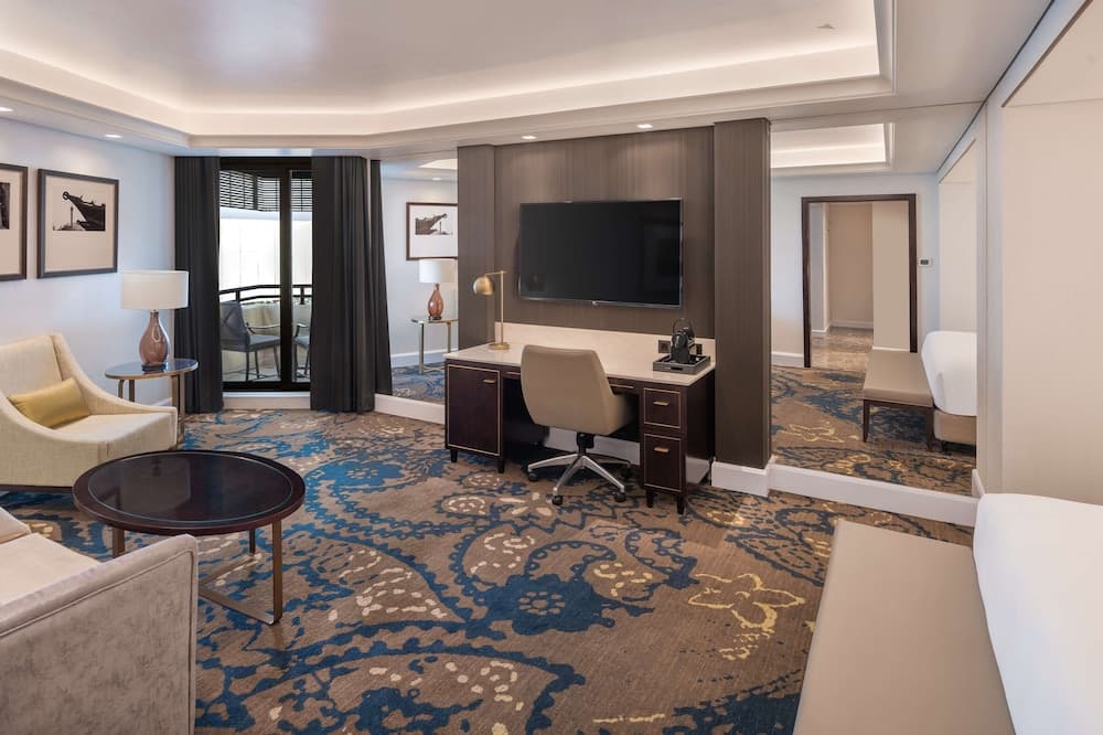 Junior Suite Creek View & Lounge Access