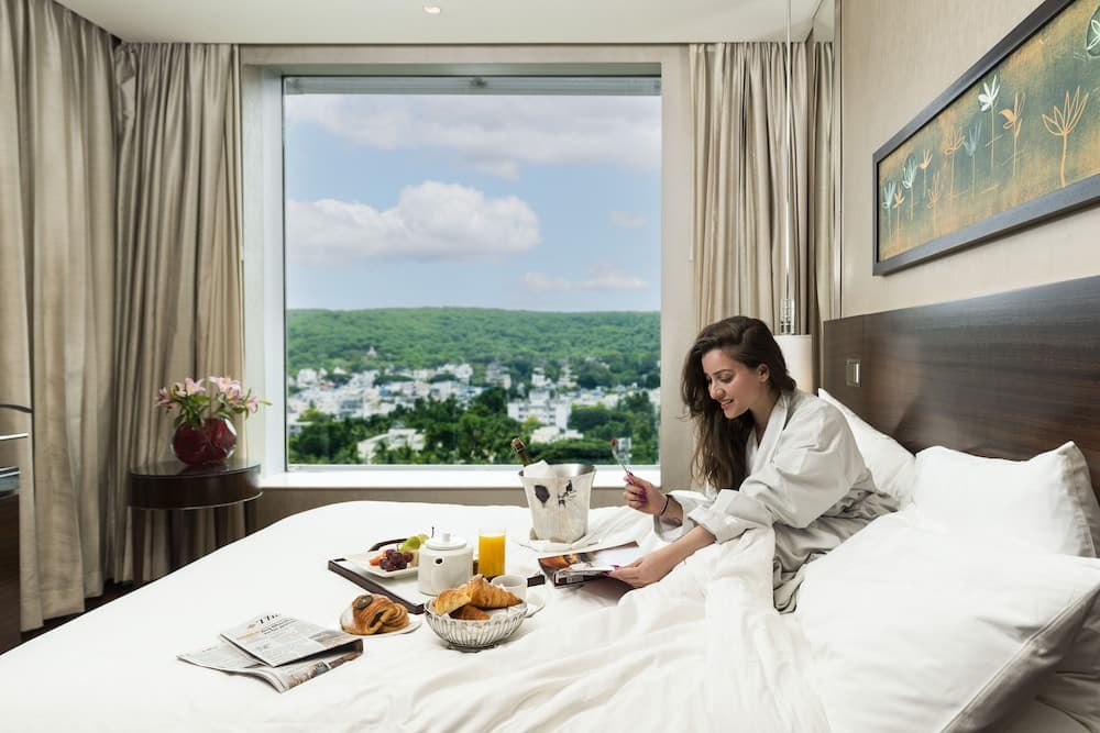 Suite King Room