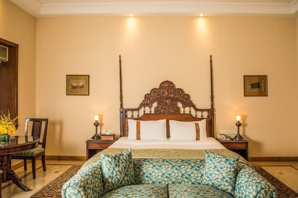 Suite King Room
