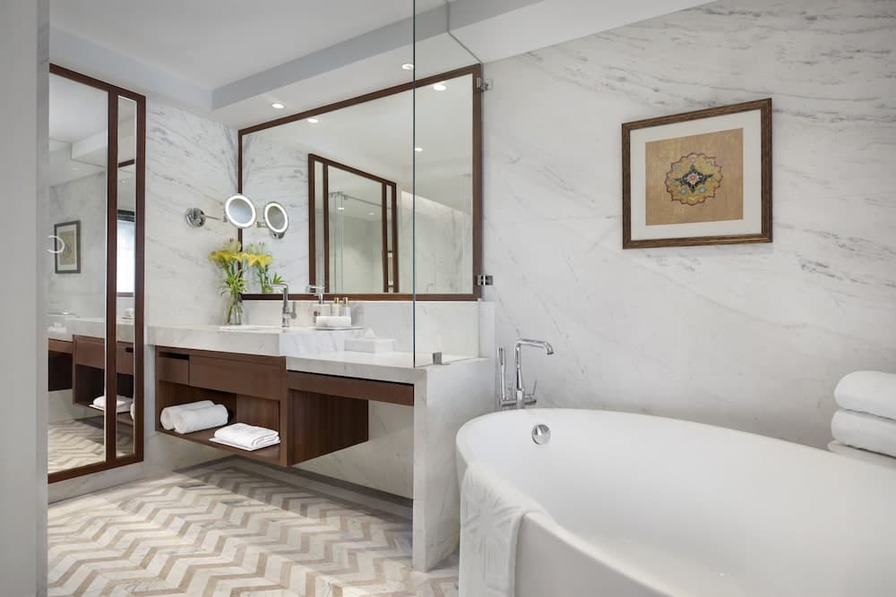 Suite King Room