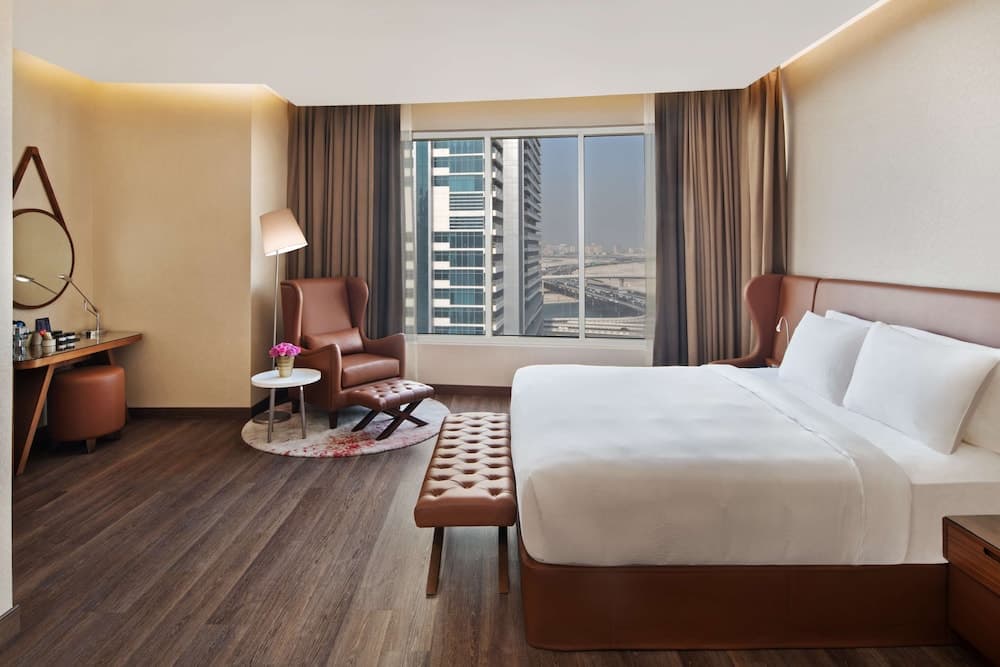 Superior Room (Canal View)