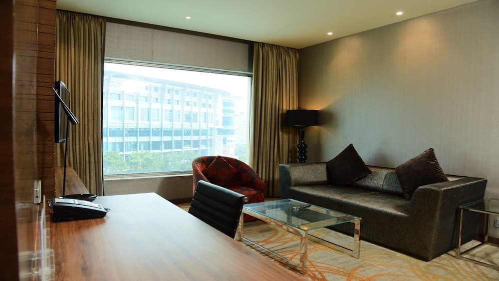Suite King Smoking Room