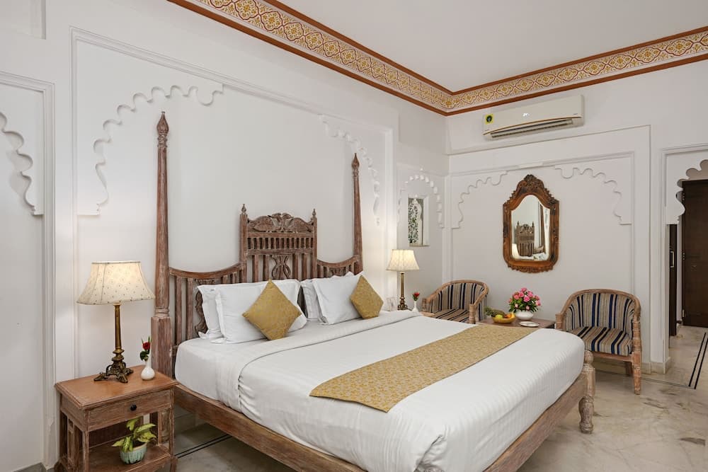 Superior King Room