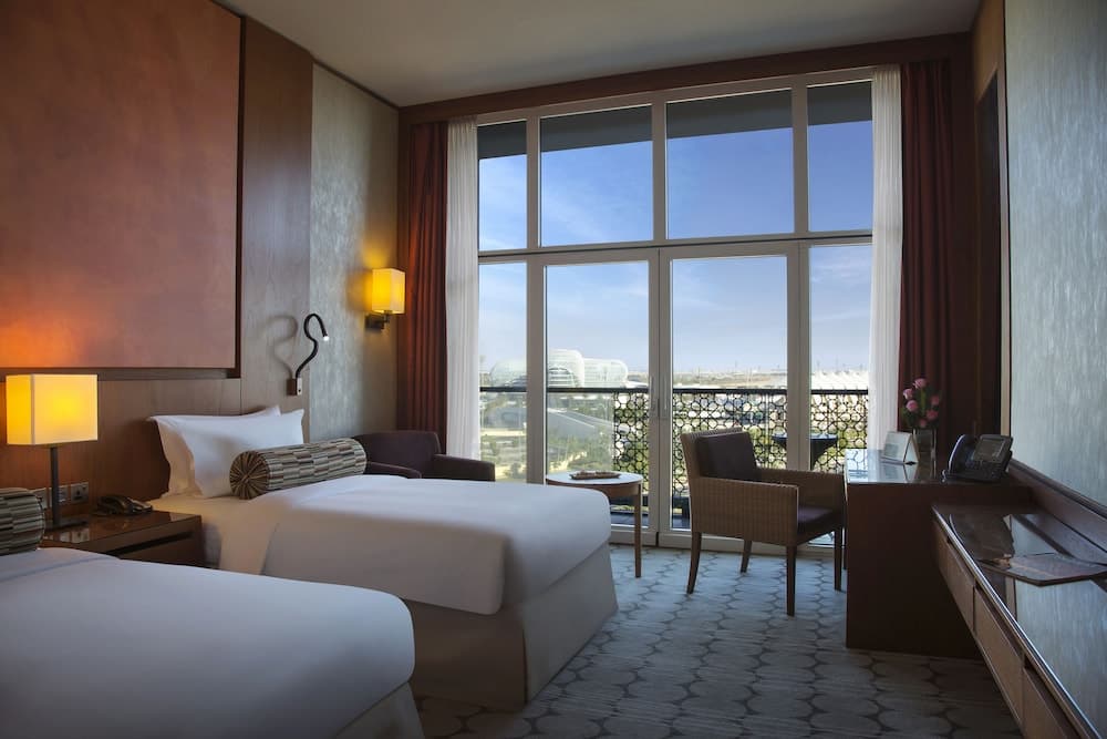 Twin Deluxe Pool View Balcony Theme Park Access