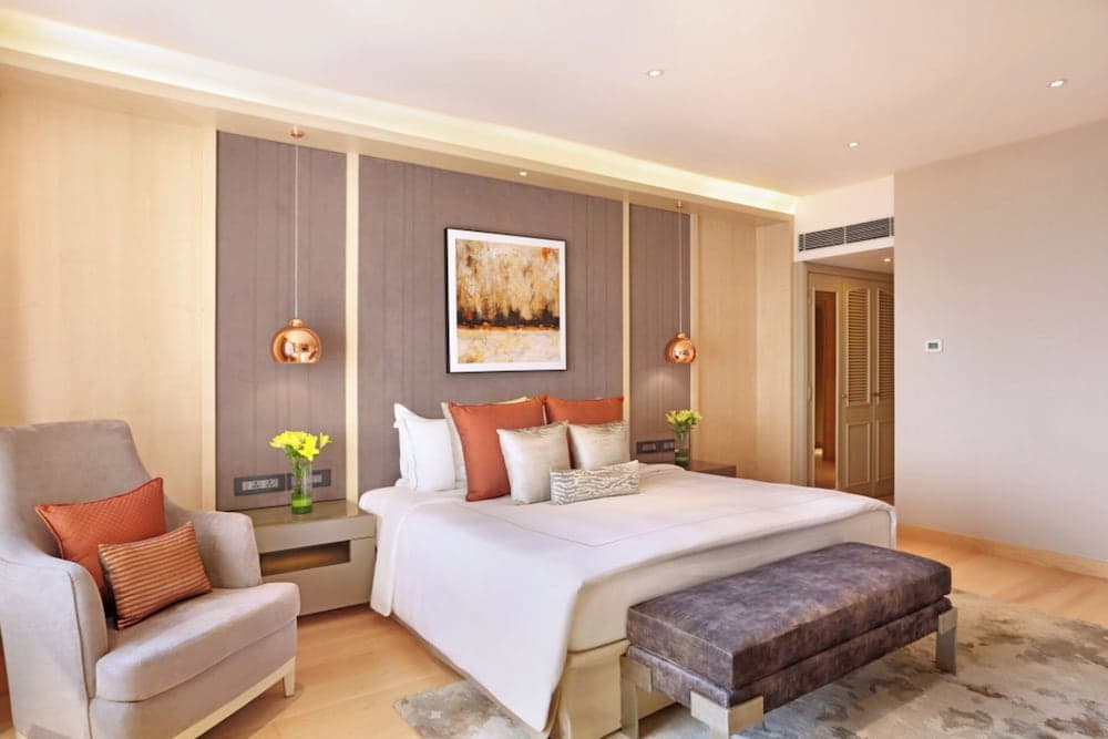 Suite King Room