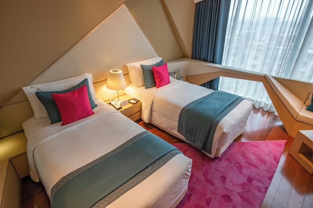 Premium Twin Room