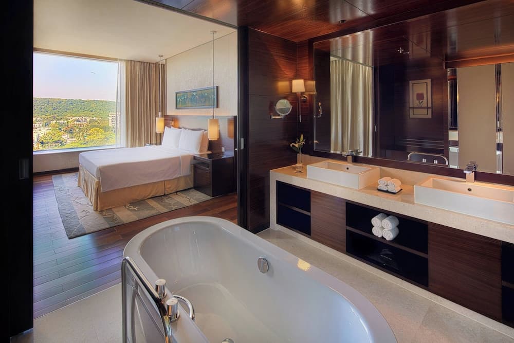 Suite King Room