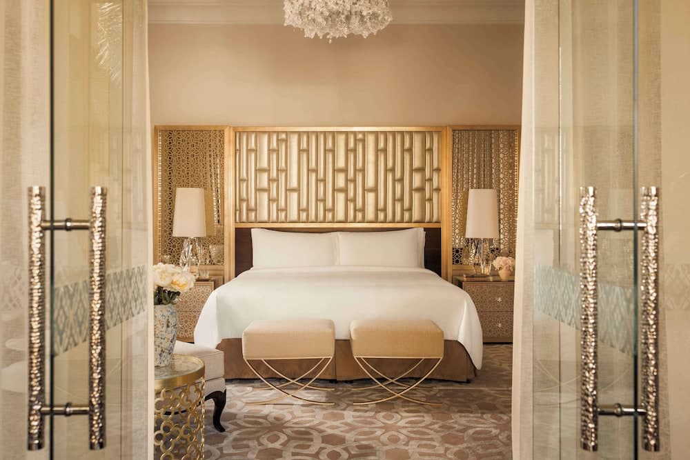 Villa King Or Twin Pool View Room