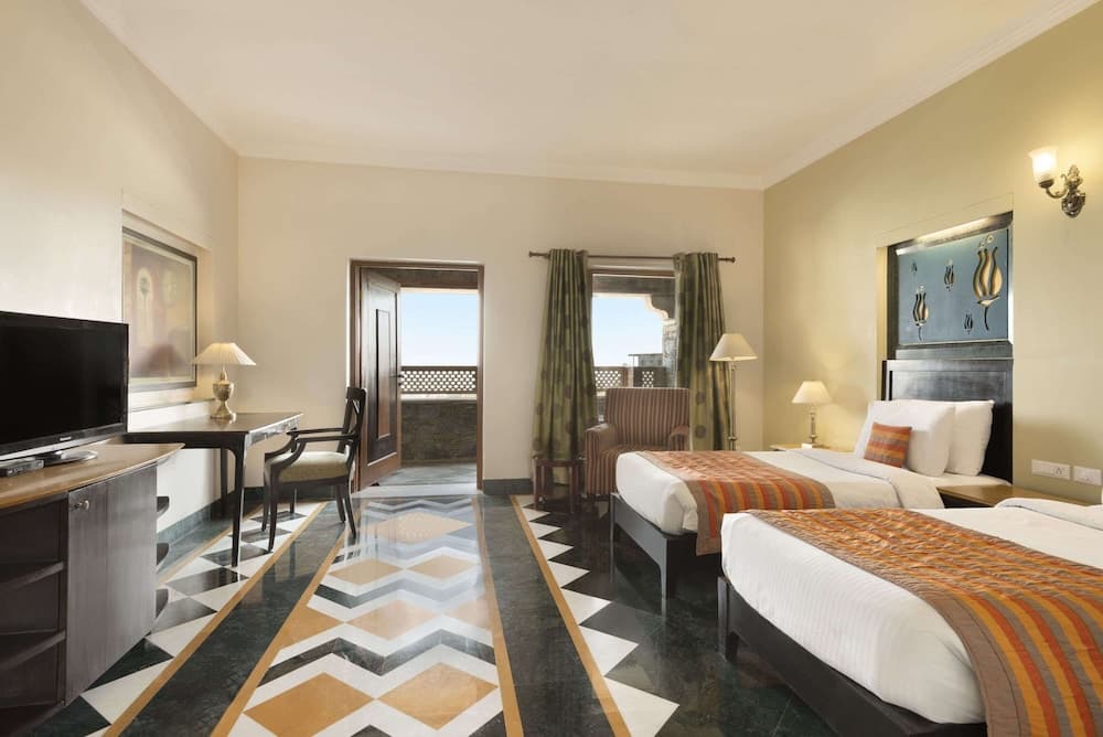Deluxe Twin City View Accessible Room