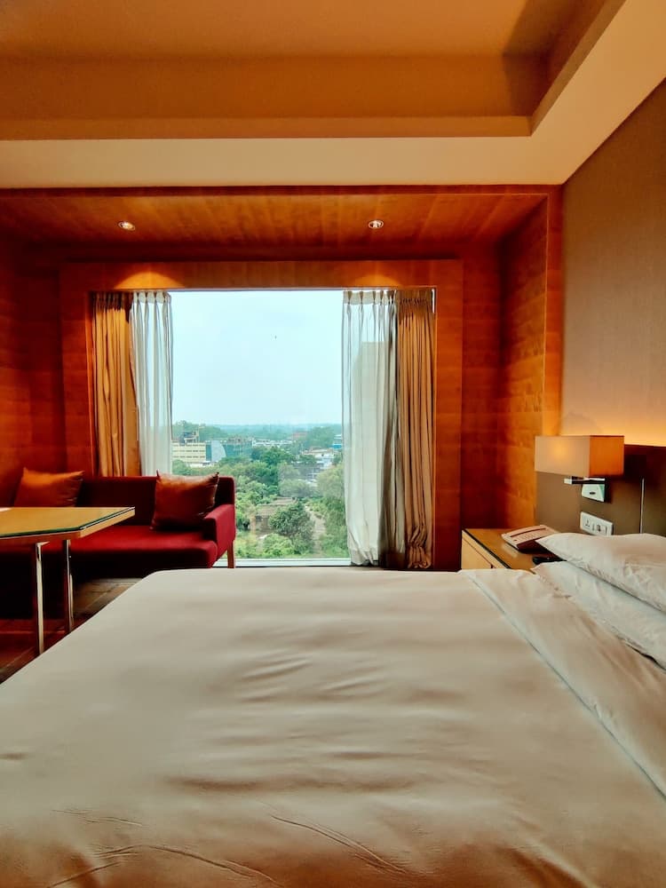 Club Twin Room