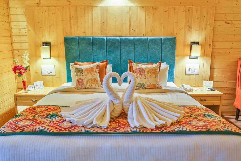 Regal Deluxe Pool View Room