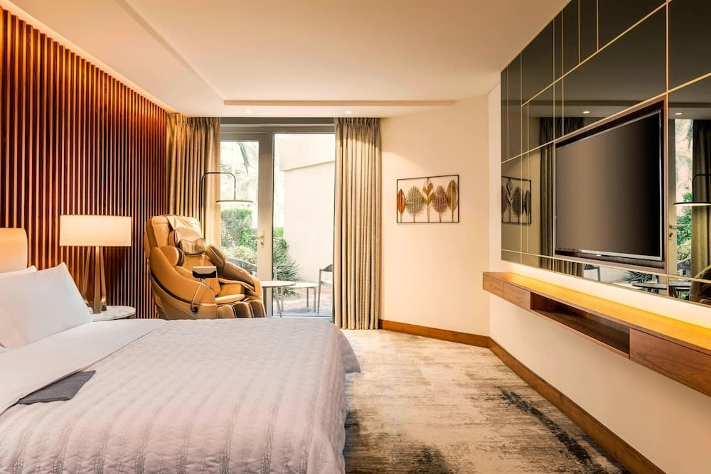 Suite King Room