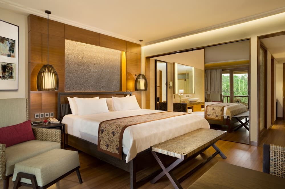 Premier Room